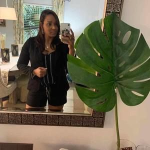 Meet your Posher, Amelia